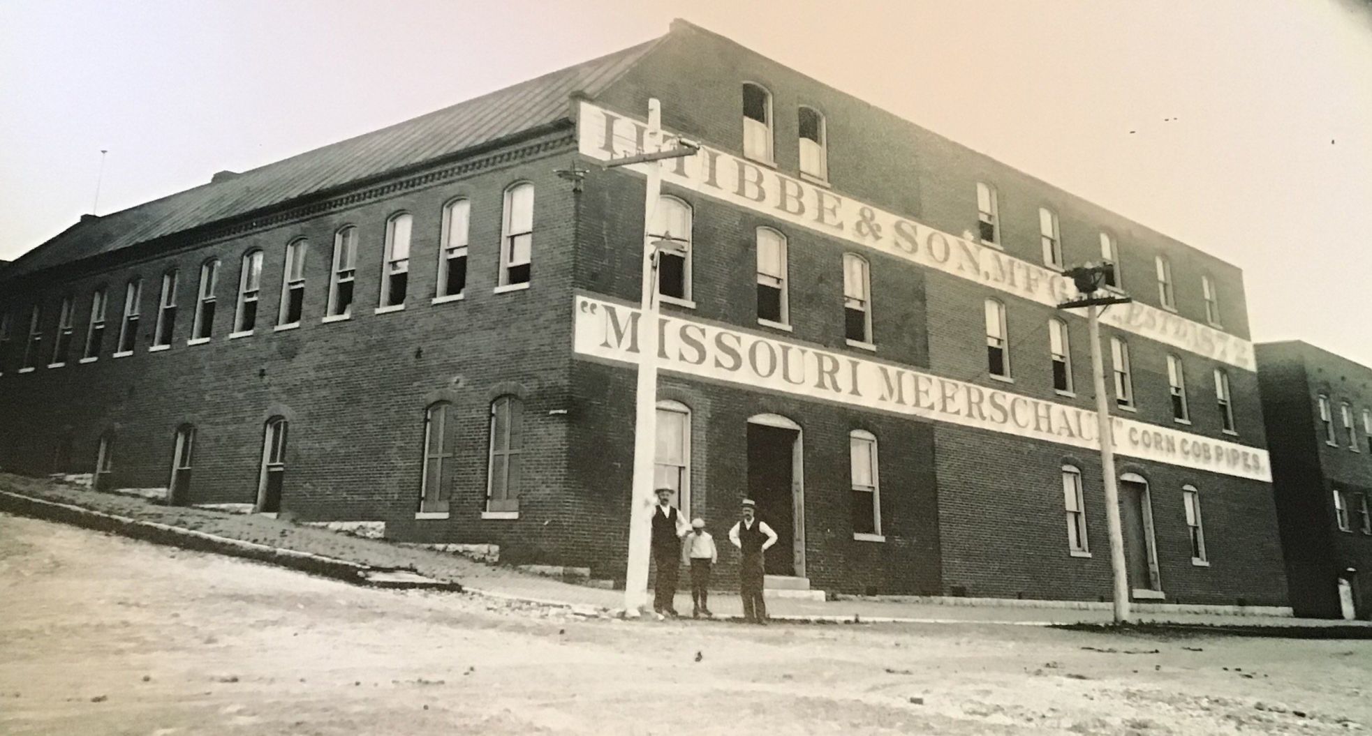 Missouri Meerschaum Company historic photo